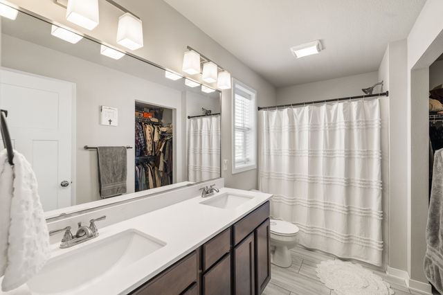 3402 NW Stratford Lane, Ankeny, IA 50023