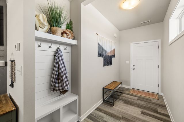 3402 NW Stratford Lane, Ankeny, IA 50023