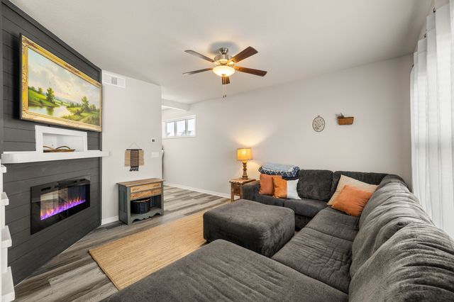 3402 NW Stratford Lane, Ankeny, IA 50023