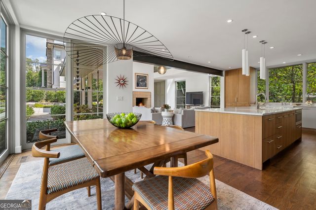 123 Peachtree Circle, Atlanta, GA 30309