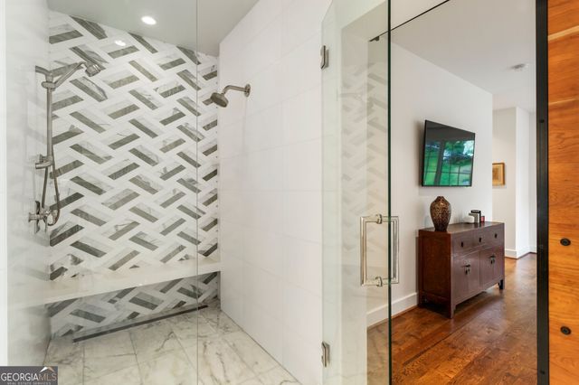 123 Peachtree Circle, Atlanta, GA 30309