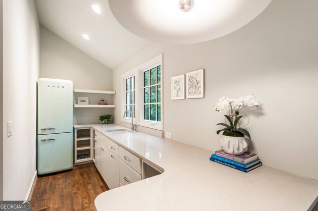 123 Peachtree Circle, Atlanta, GA 30309