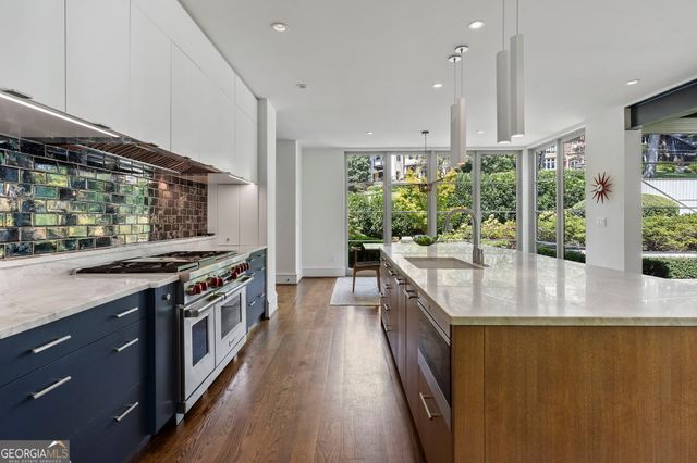 123 Peachtree Circle, Atlanta, GA 30309