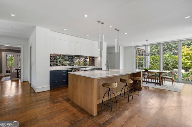 123 Peachtree Circle, Atlanta, GA 30309