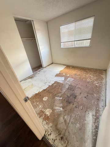 7483 Mandy Dr, Sacramento, CA 95823