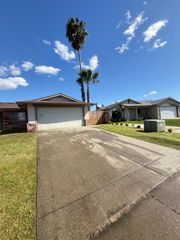 7483 Mandy Dr, Sacramento, CA 95823