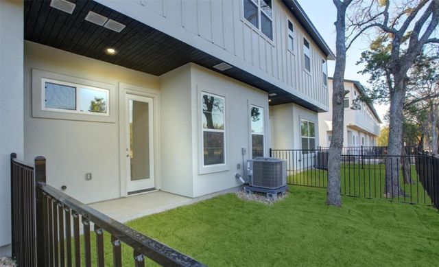 12001 Vista Parke DR 1002, Austin, TX 78726