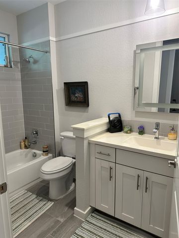 12001 Vista Parke DR 1002, Austin, TX 78726