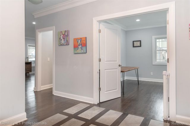 513 Renshaw Street, Rochester, MI 48307