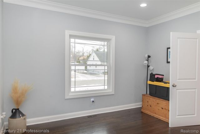 513 Renshaw Street, Rochester, MI 48307