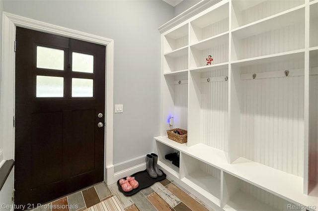 513 Renshaw Street, Rochester, MI 48307