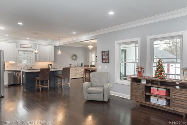 513 Renshaw Street, Rochester, MI 48307