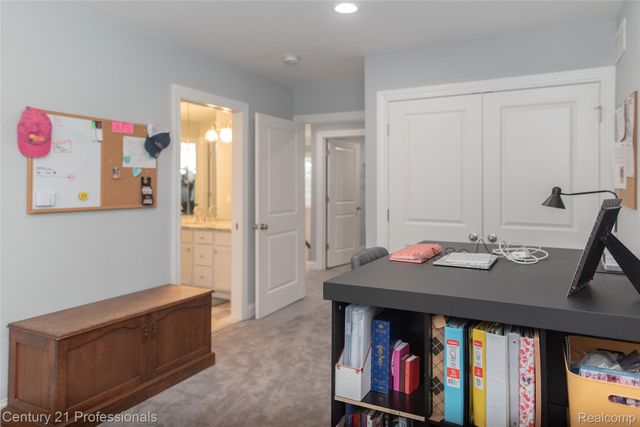 513 Renshaw Street, Rochester, MI 48307