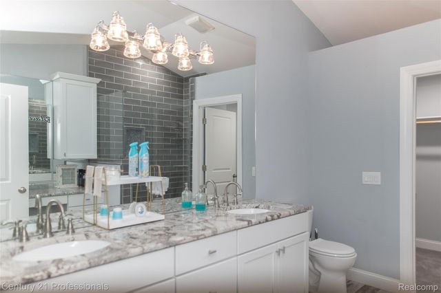 513 Renshaw Street, Rochester, MI 48307