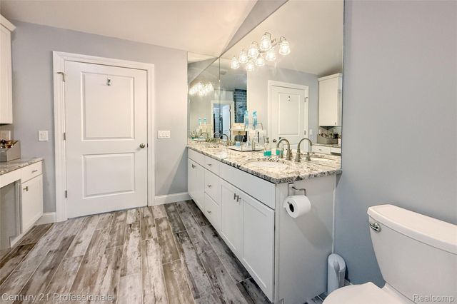 513 Renshaw Street, Rochester, MI 48307