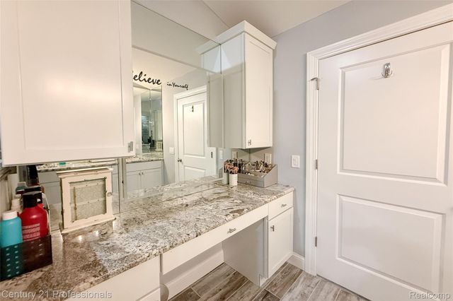 513 Renshaw Street, Rochester, MI 48307