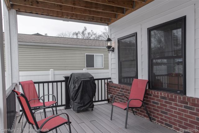 513 Renshaw Street, Rochester, MI 48307