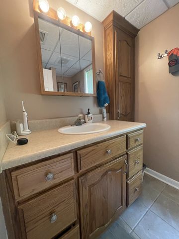 1061 Wheeler View Dr, Muscle Shoals, AL 35661