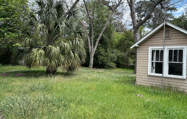 302 Horne Street, Saint George, SC 29477