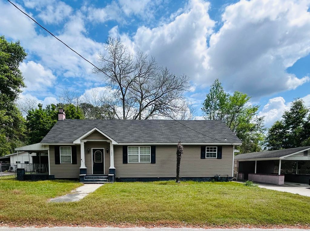 302 Horne Street, Saint George, SC 29477