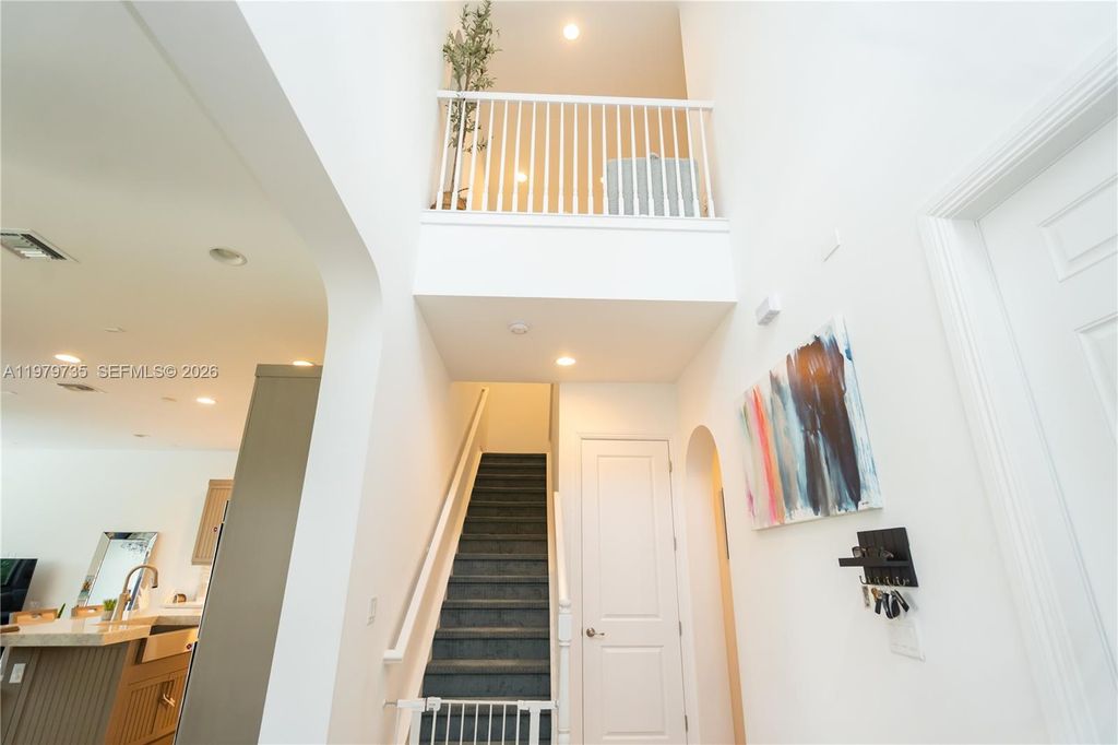 Image 19 of property listing at 11826 SW 13th Ct, Pembroke Pines, FL 33025