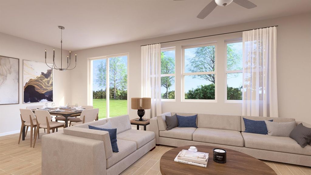 Image 2 of property listing at 2455 E Okeefe Drive, Fresno, CA 93720