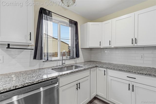 19088 Florida Street, Roseville, MI 48066