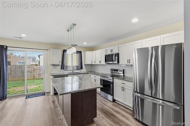 19088 Florida Street, Roseville, MI 48066