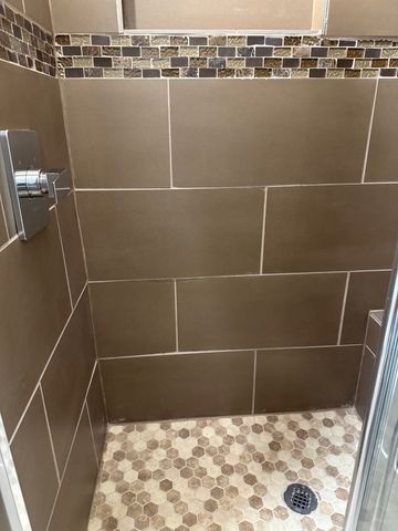 1204 6th Street, Peru, IL 61354