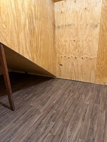 1204 6th Street, Peru, IL 61354