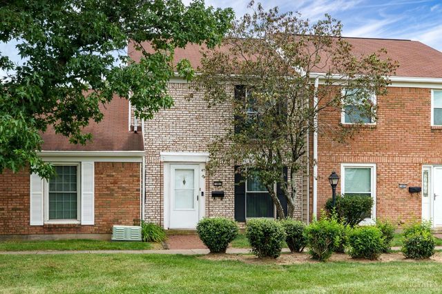 1403 Williamsburg Court, Fairborn, OH 45324