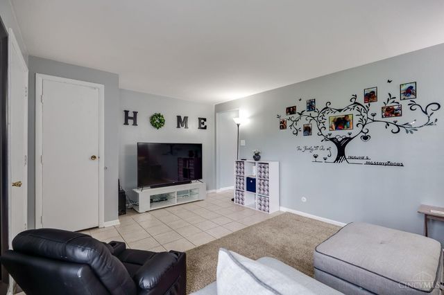 1403 Williamsburg Court, Fairborn, OH 45324