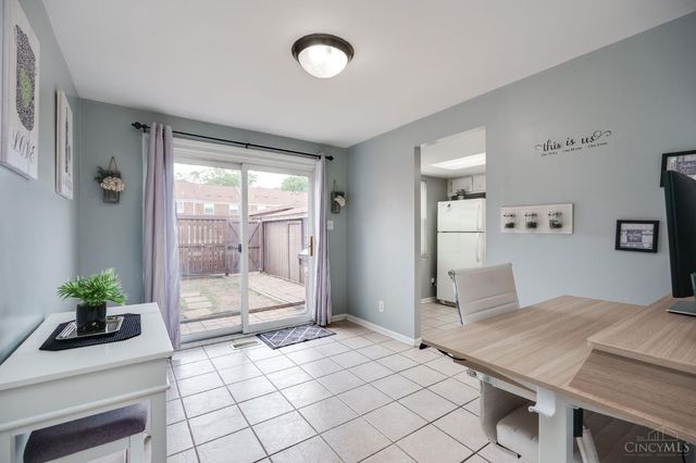 1403 Williamsburg Court, Fairborn, OH 45324