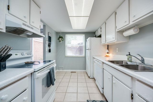 1403 Williamsburg Court, Fairborn, OH 45324