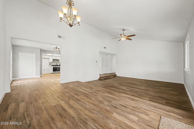 8861 W WELDON Avenue, Phoenix, AZ 85037