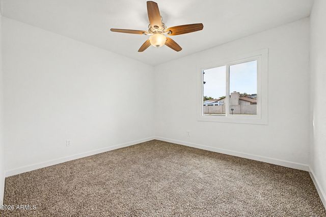 8861 W WELDON Avenue, Phoenix, AZ 85037