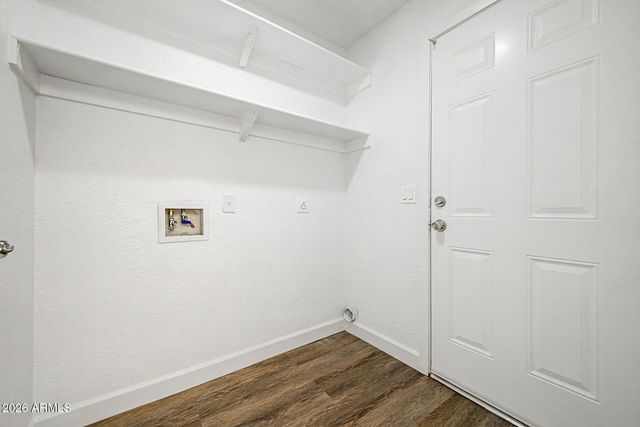 8861 W WELDON Avenue, Phoenix, AZ 85037