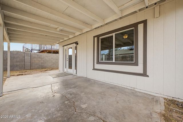 8861 W WELDON Avenue, Phoenix, AZ 85037