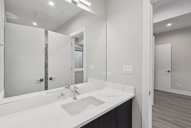1744 Walnut Circle, Northbrook, IL 60062