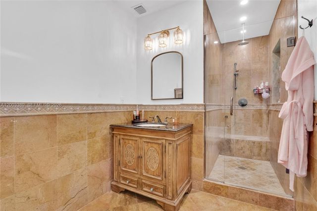 1524 Siena Ave, Coral Gables, FL 33146