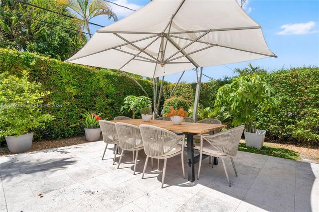 1524 Siena Ave, Coral Gables, FL 33146