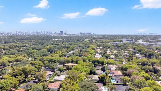 1524 Siena Ave, Coral Gables, FL 33146