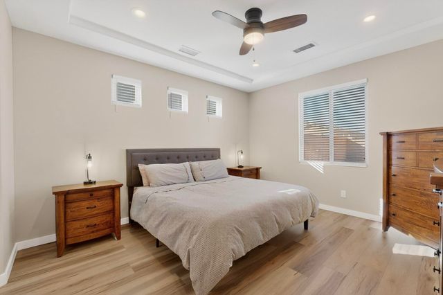 6404 Red Falcon Drive NE, Rio Rancho, NM 87144