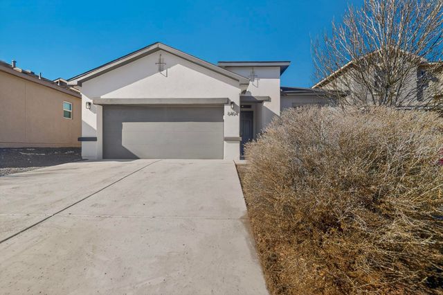 6404 Red Falcon Drive NE, Rio Rancho, NM 87144