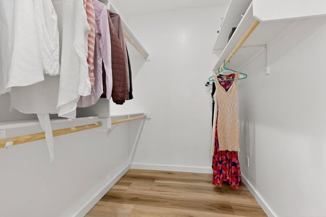 6404 Red Falcon Drive NE, Rio Rancho, NM 87144