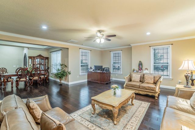 1019 Gin Road, Ennis, TX 75119