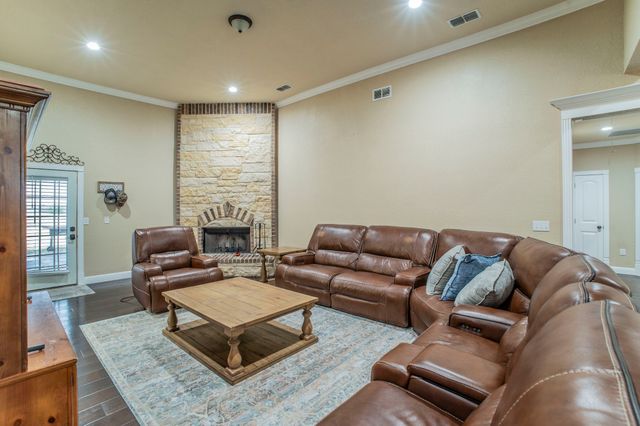 1019 Gin Road, Ennis, TX 75119