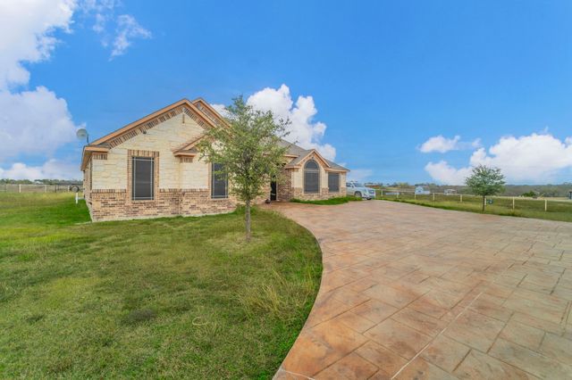 1019 Gin Road, Ennis, TX 75119