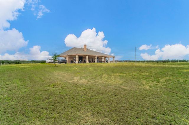 1019 Gin Road, Ennis, TX 75119