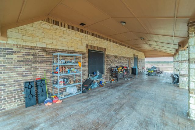 1019 Gin Road, Ennis, TX 75119